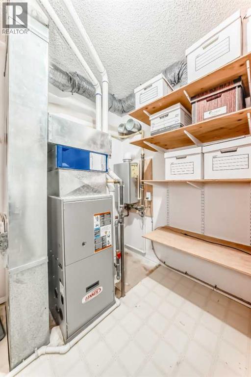 Single Family House for Sale in  Sierra Morena Green SW Signal Hill Calgary 