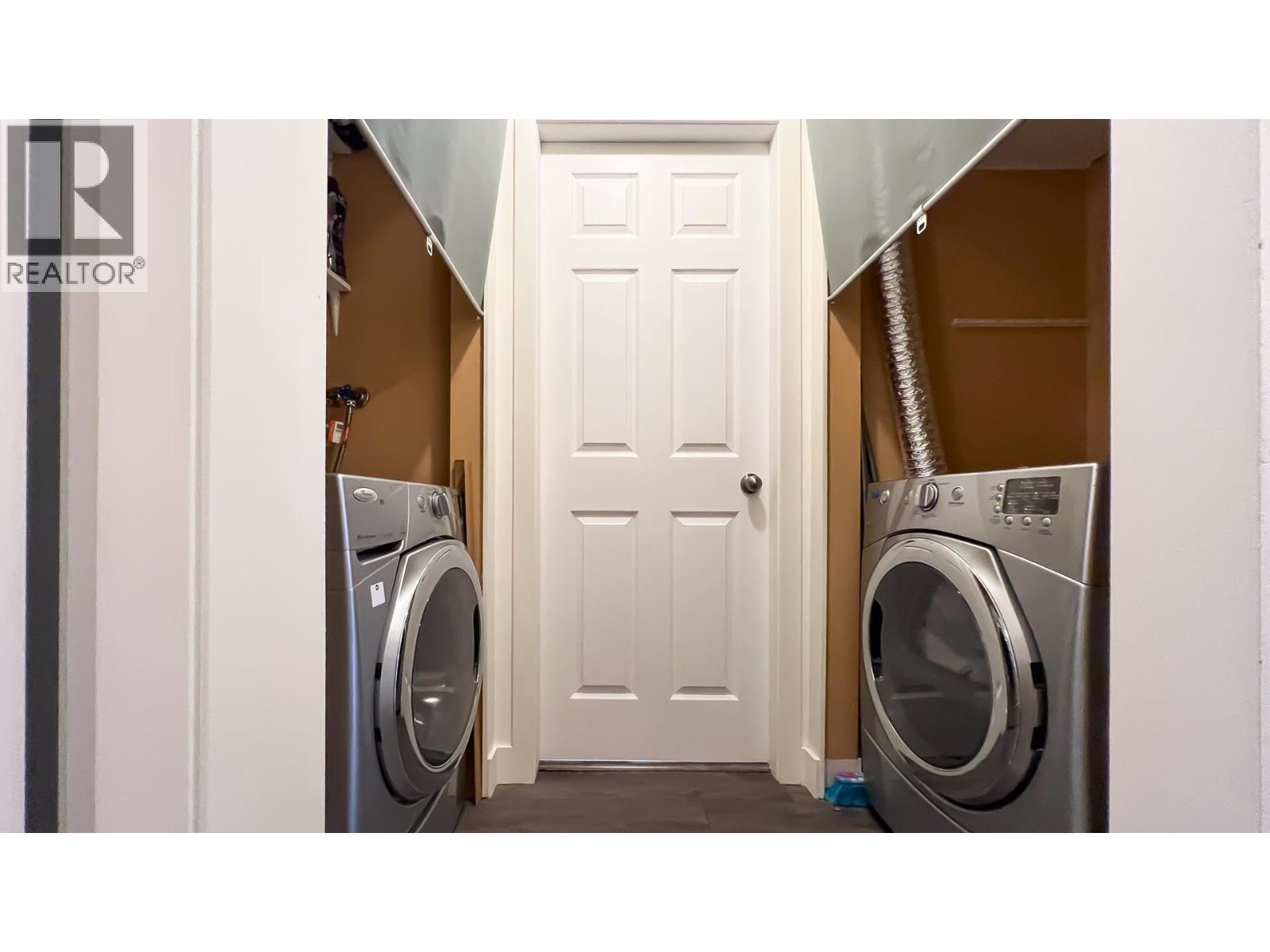 15 12020 GREENLAND DRIVE, Richmond