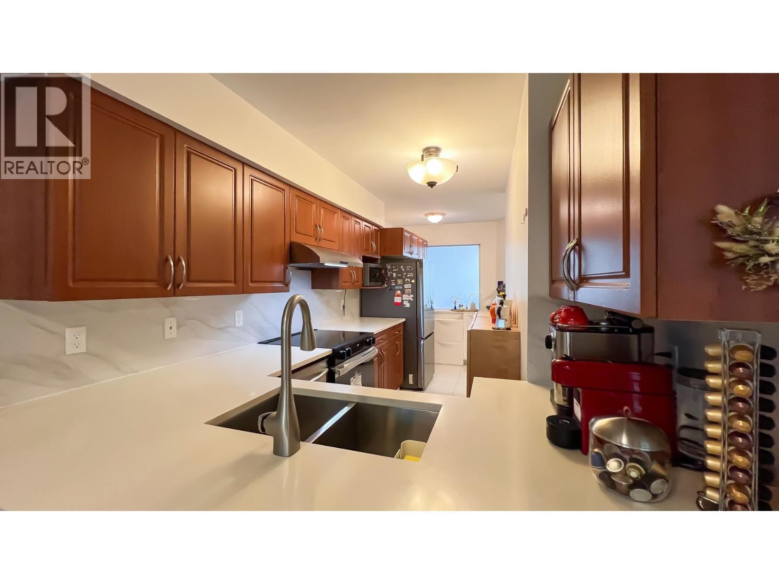 15 12020 GREENLAND DRIVE, Richmond