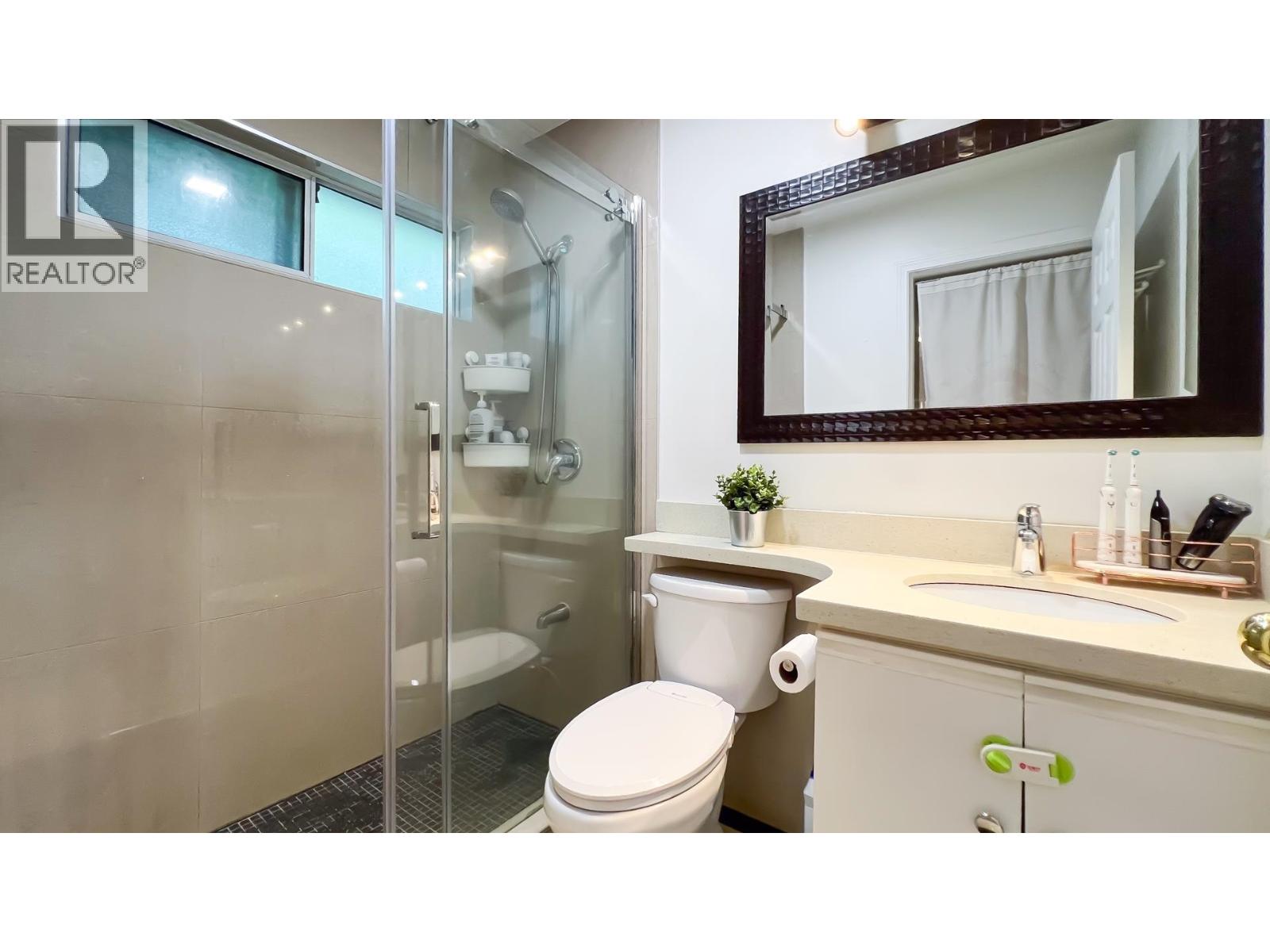 15 12020 GREENLAND DRIVE, Richmond