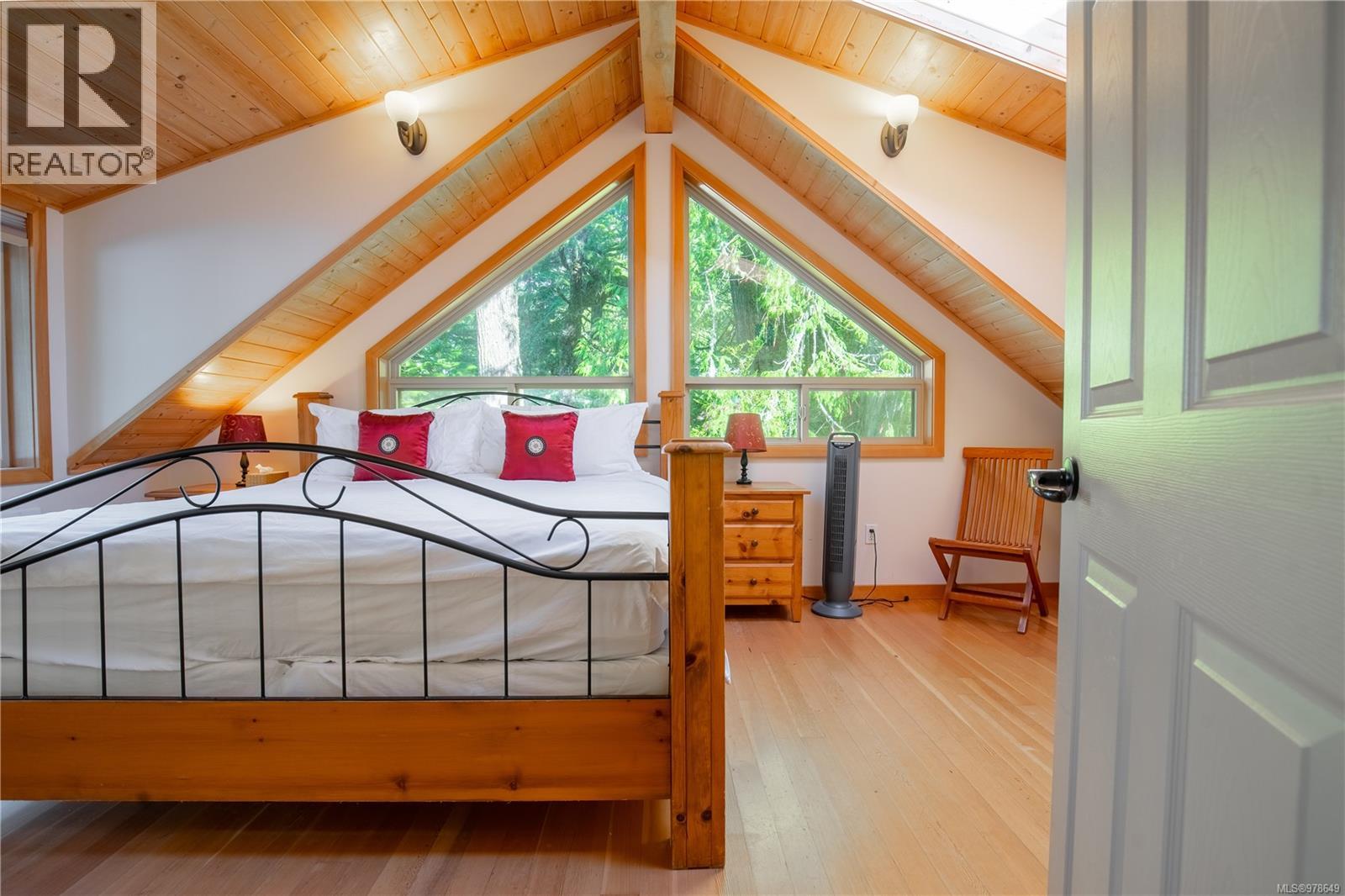 1027 Jensens Bay Rd, Tofino