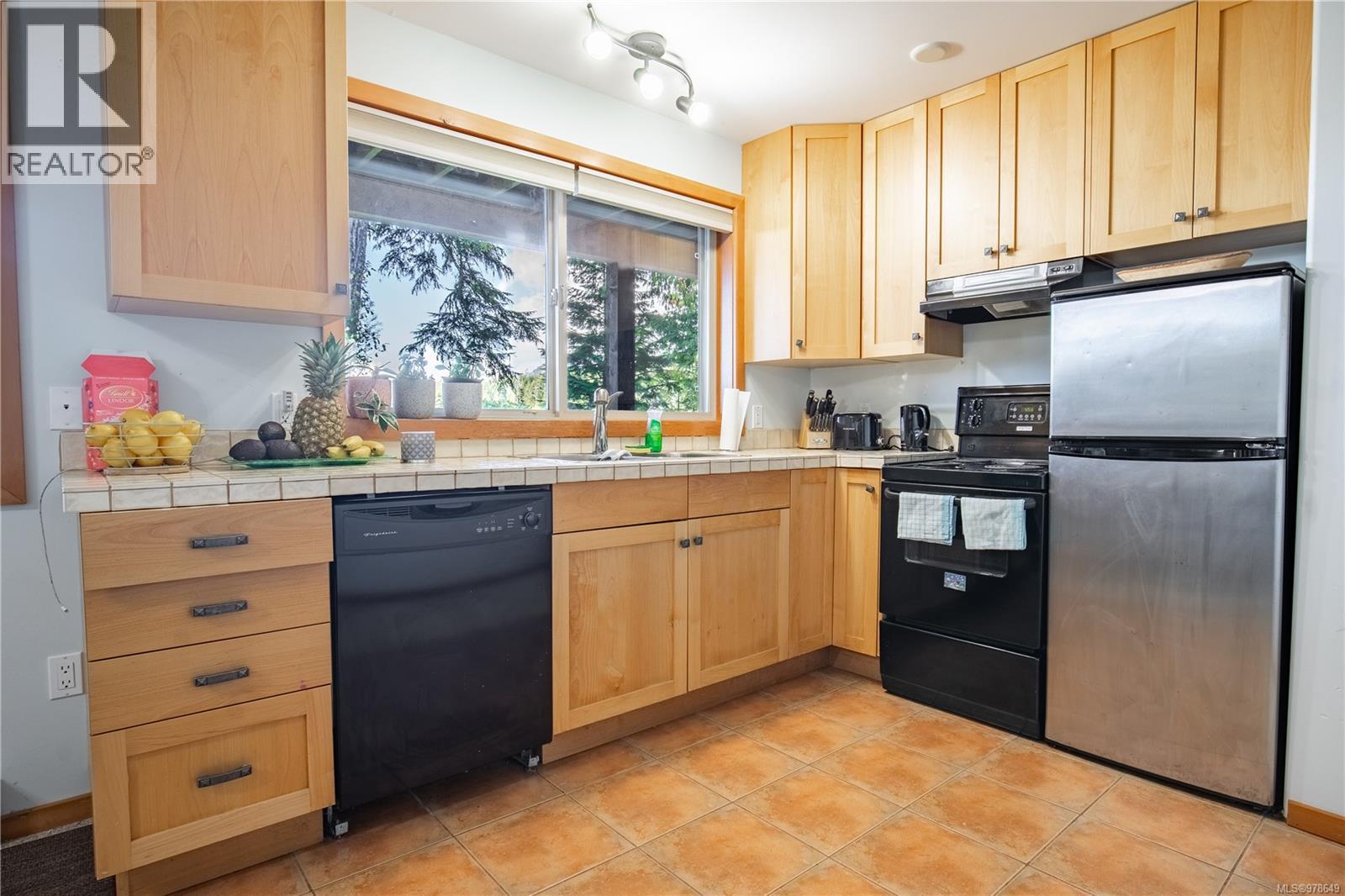 1027 Jensens Bay Rd, Tofino