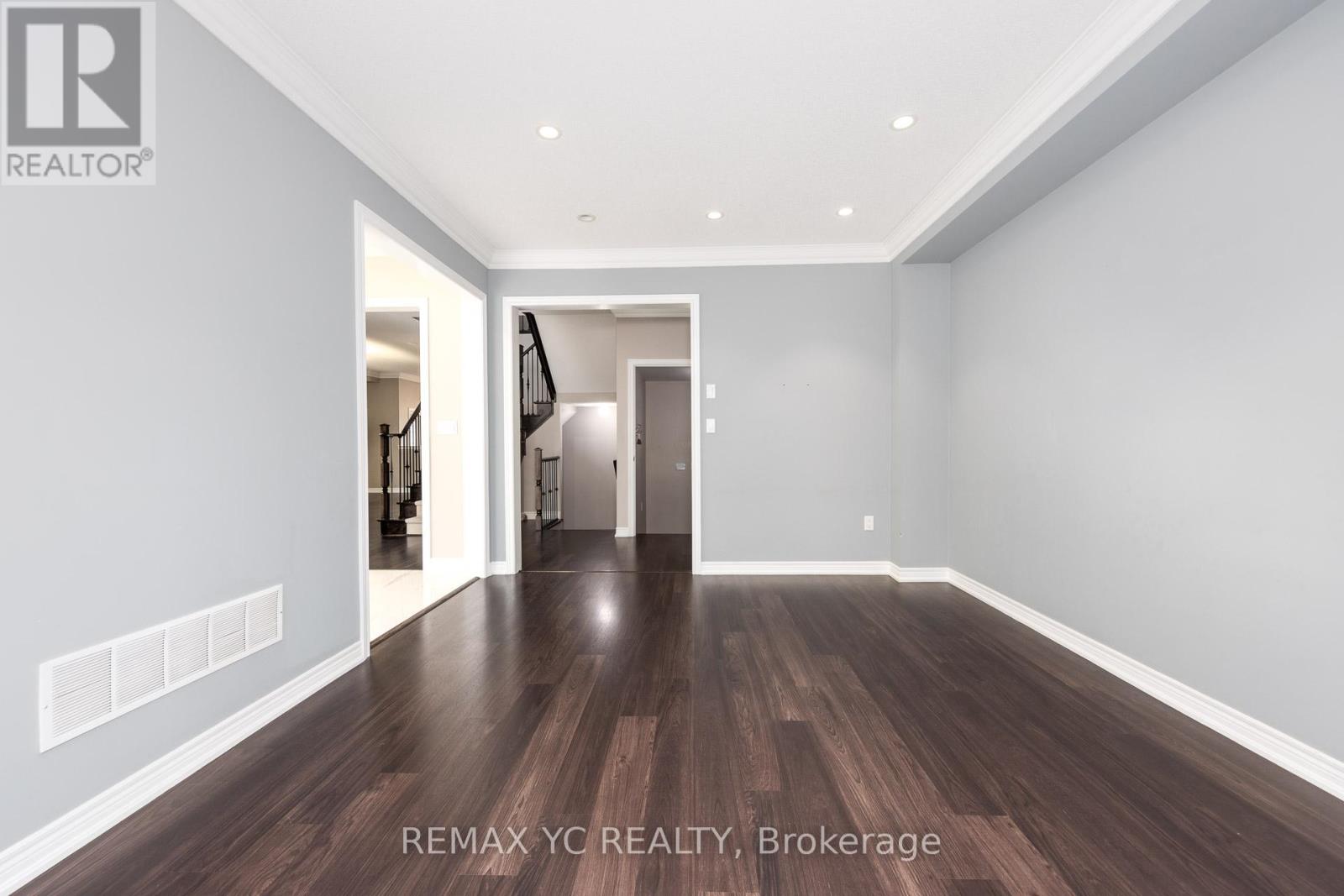 Single Family House for Sale in  RIVERHILL DRIVE Vaughan (Patterson) 