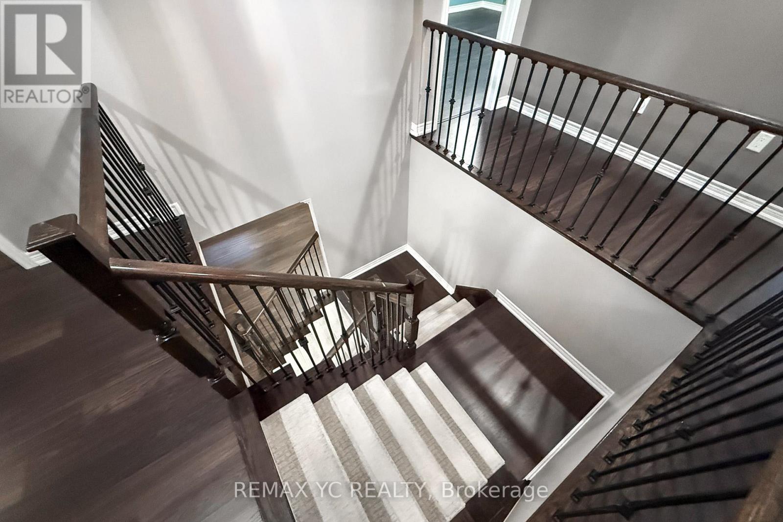 Single Family House for Sale in  RIVERHILL DRIVE Vaughan (Patterson) 