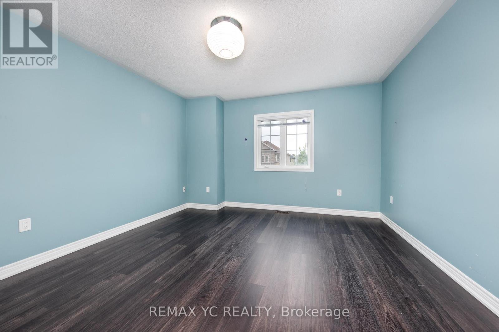 Single Family House for Sale in  RIVERHILL DRIVE Vaughan (Patterson) 