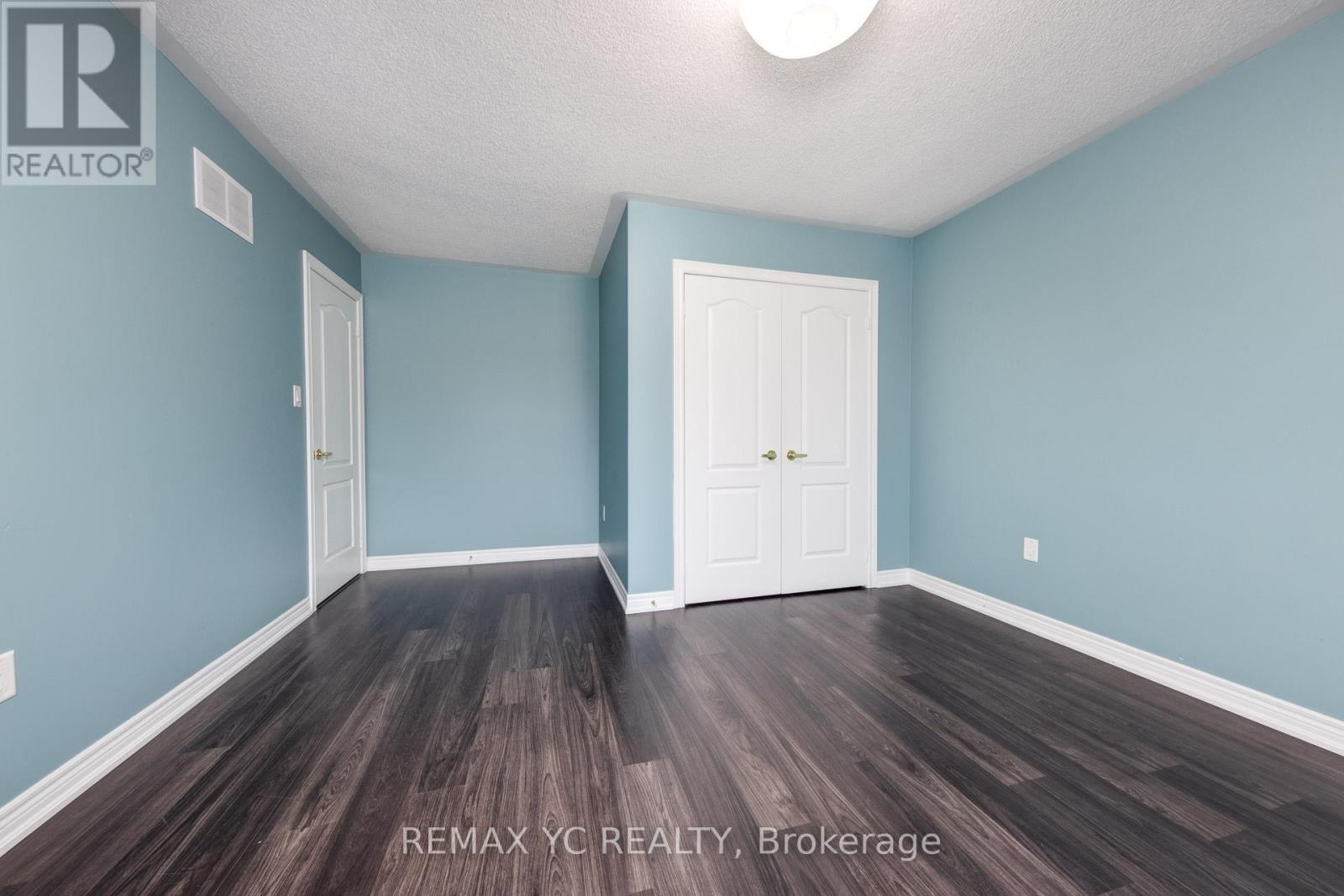 Single Family House for Sale in  RIVERHILL DRIVE Vaughan (Patterson) 