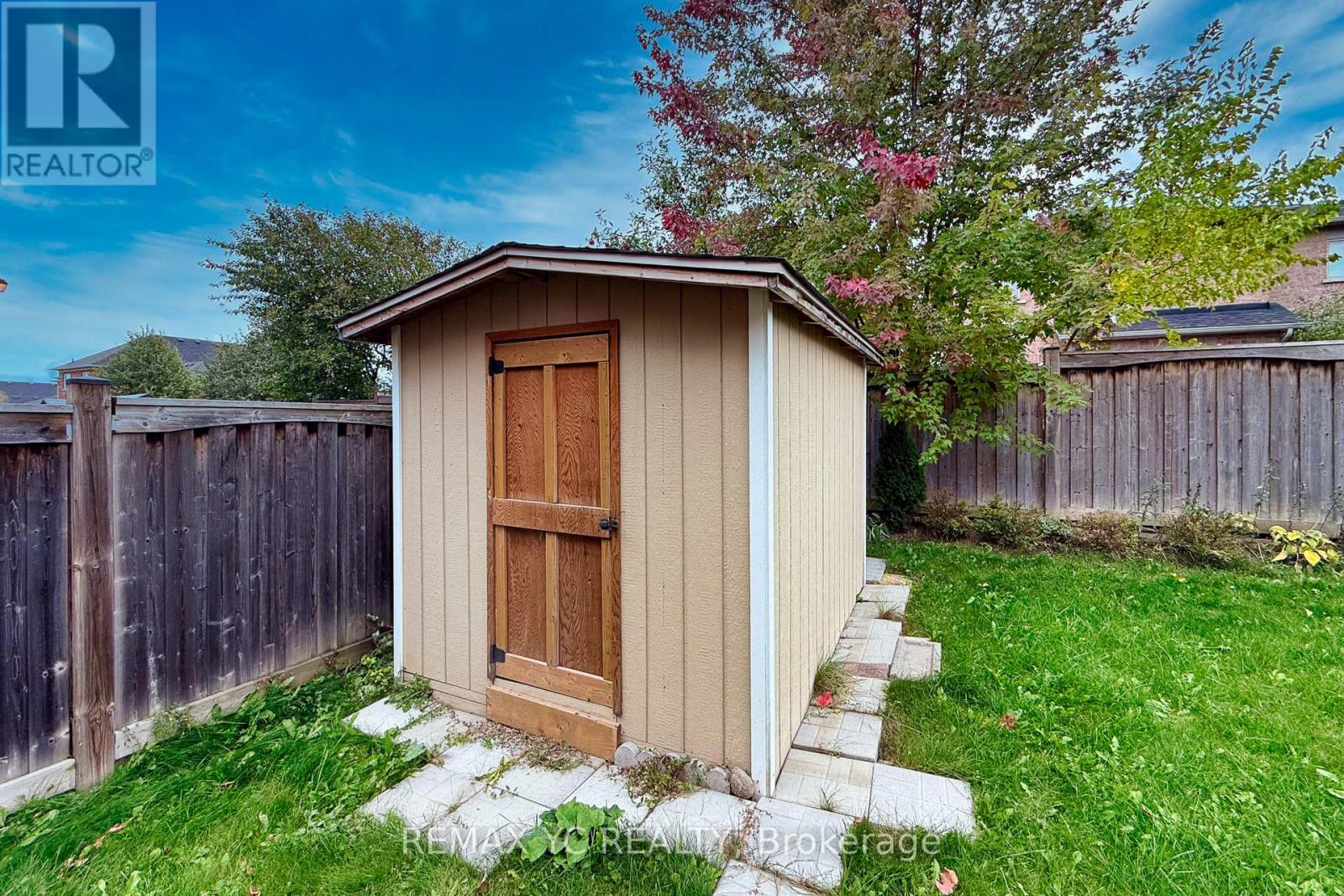 Single Family House for Sale in  RIVERHILL DRIVE Vaughan (Patterson) 