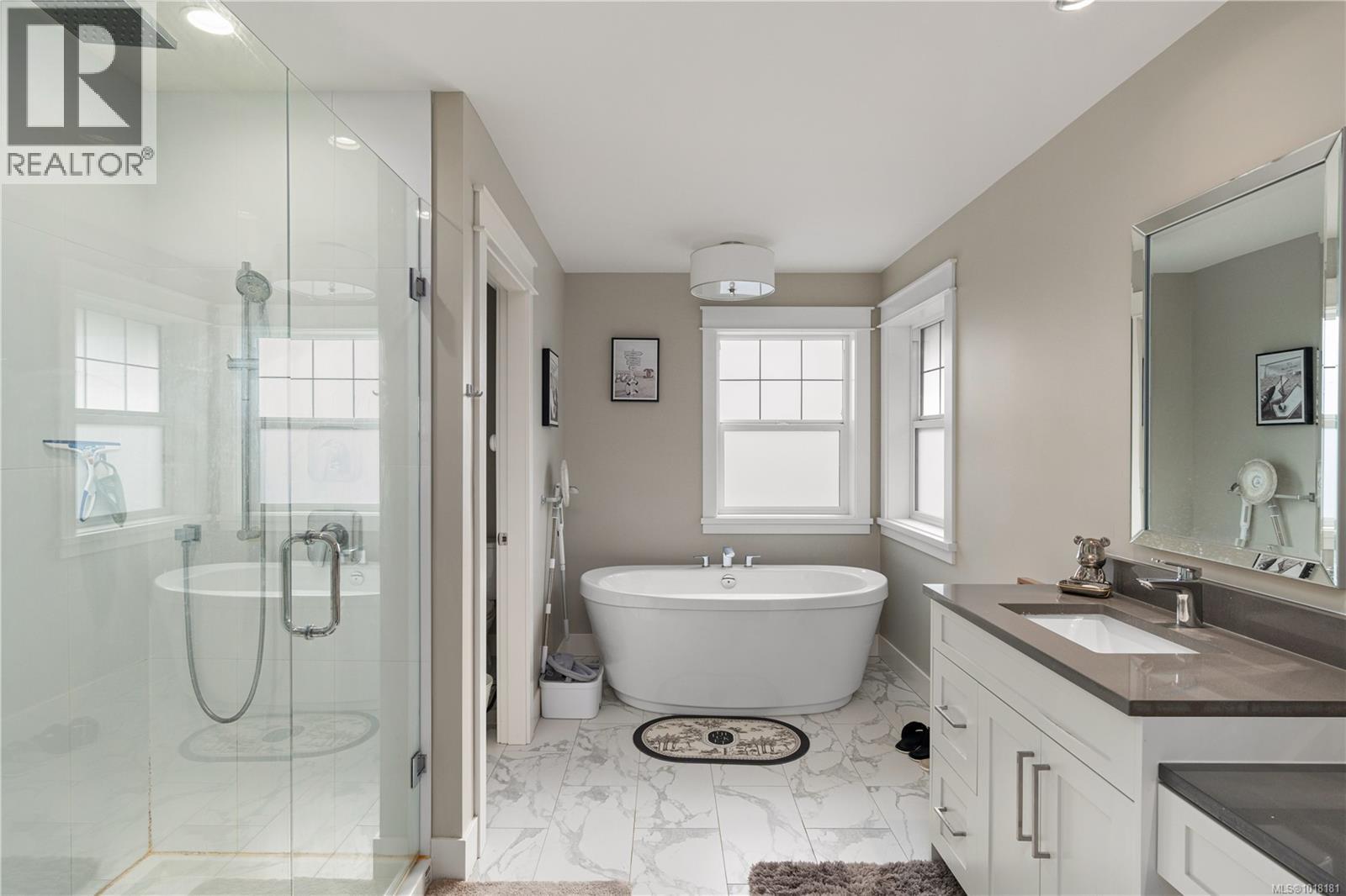  3552 Joy Close, Langford