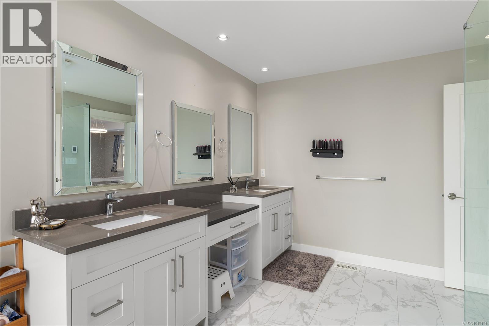  3552 Joy Close, Langford