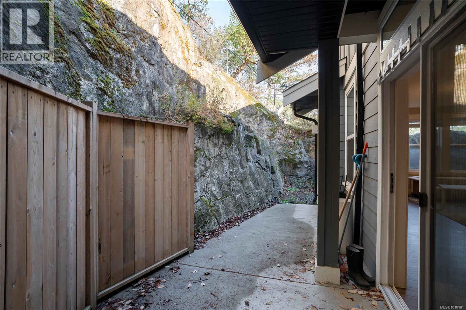  3552 Joy Close, Langford