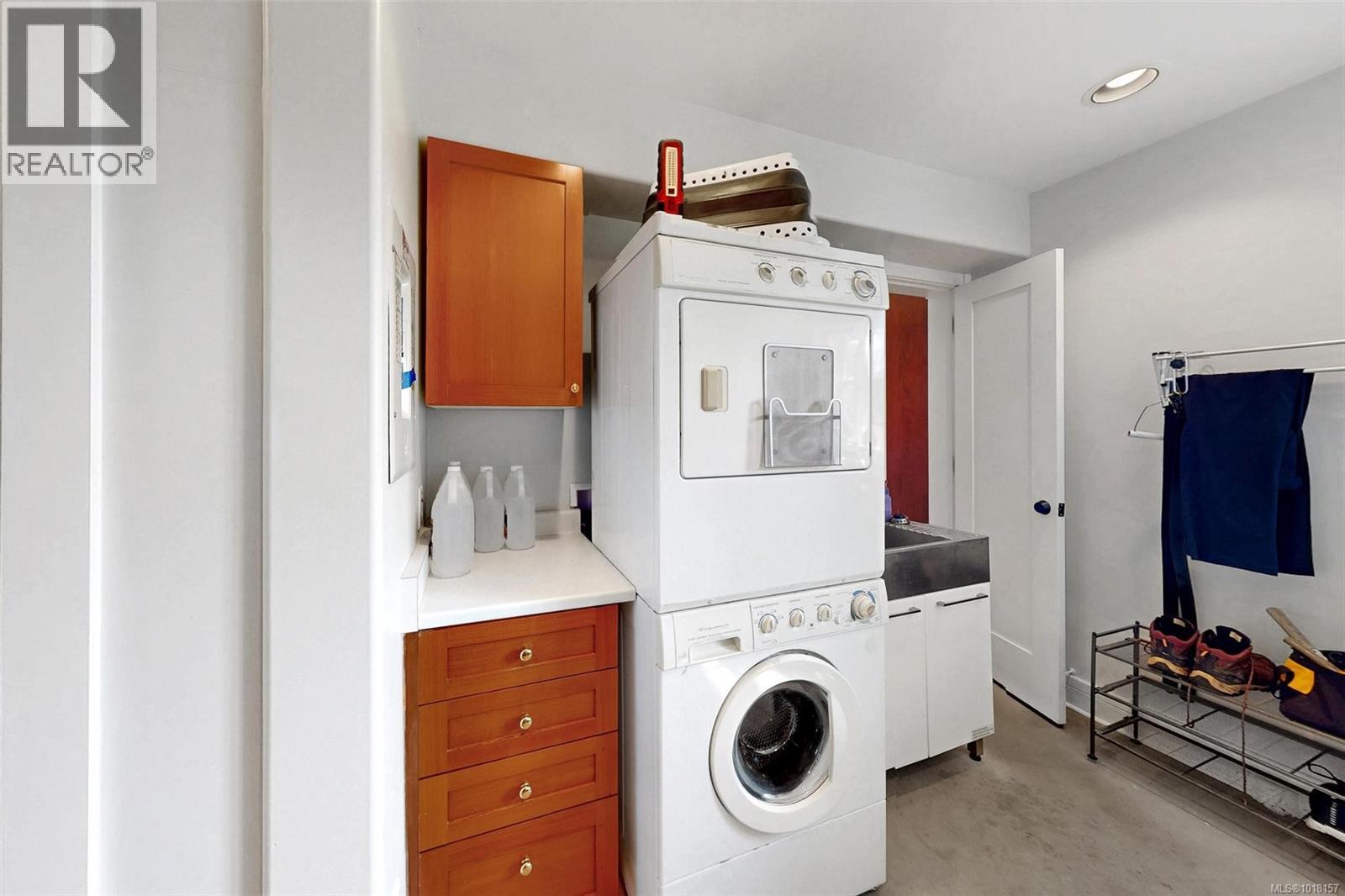  9259 Invermuir Road, Sooke