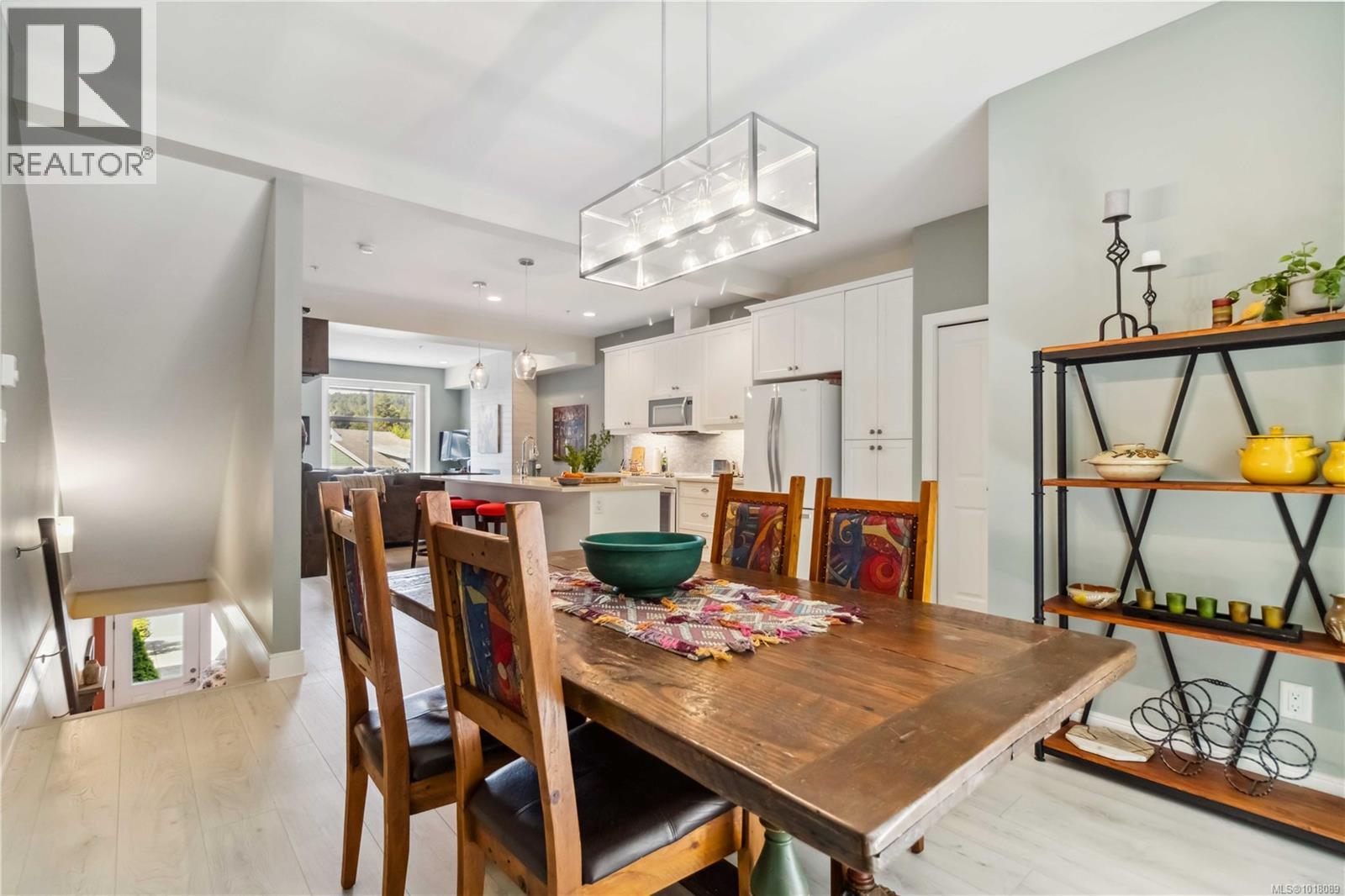 113 1064 Gala Crt, Langford