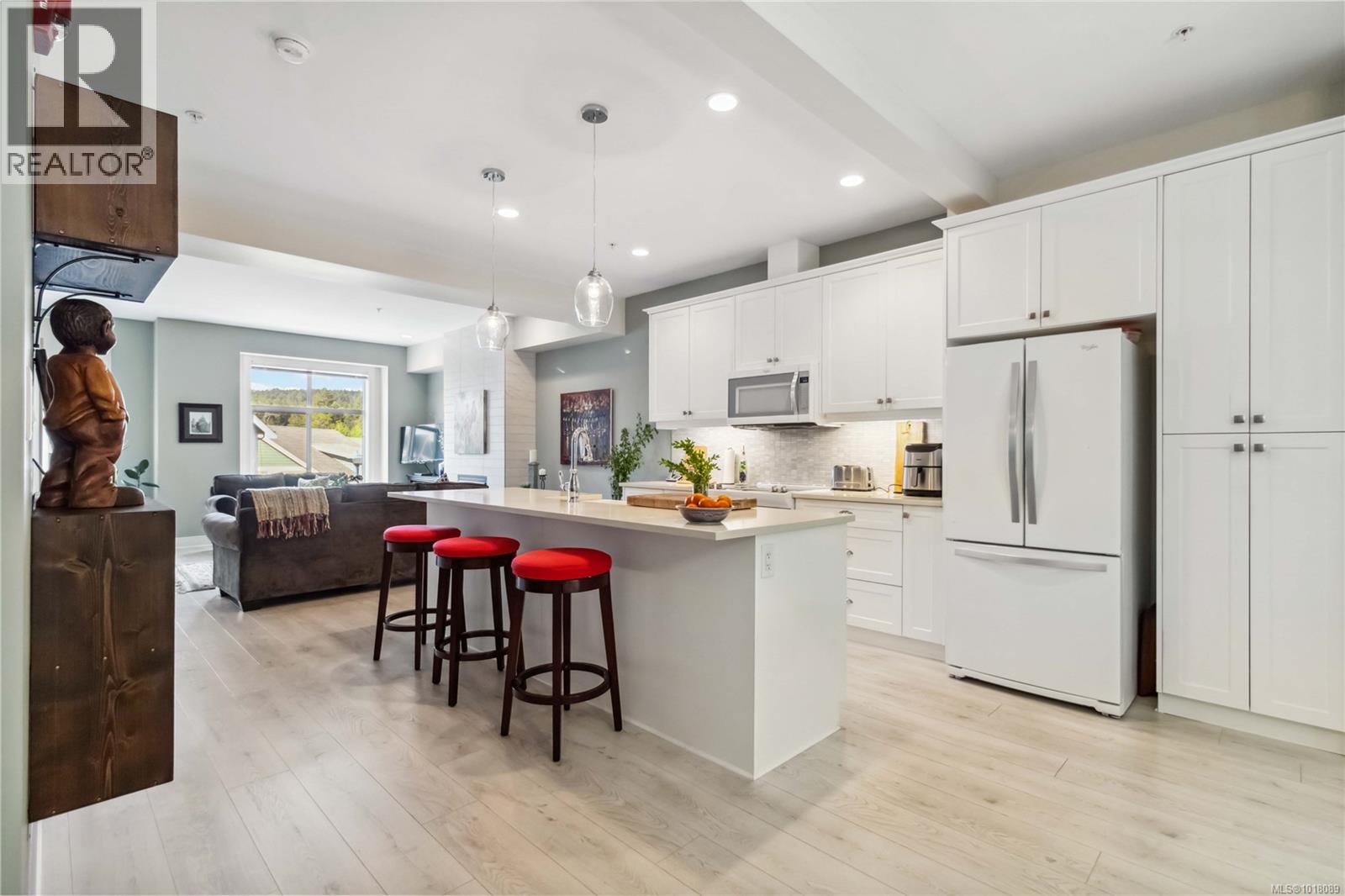 113 1064 Gala Crt, Langford