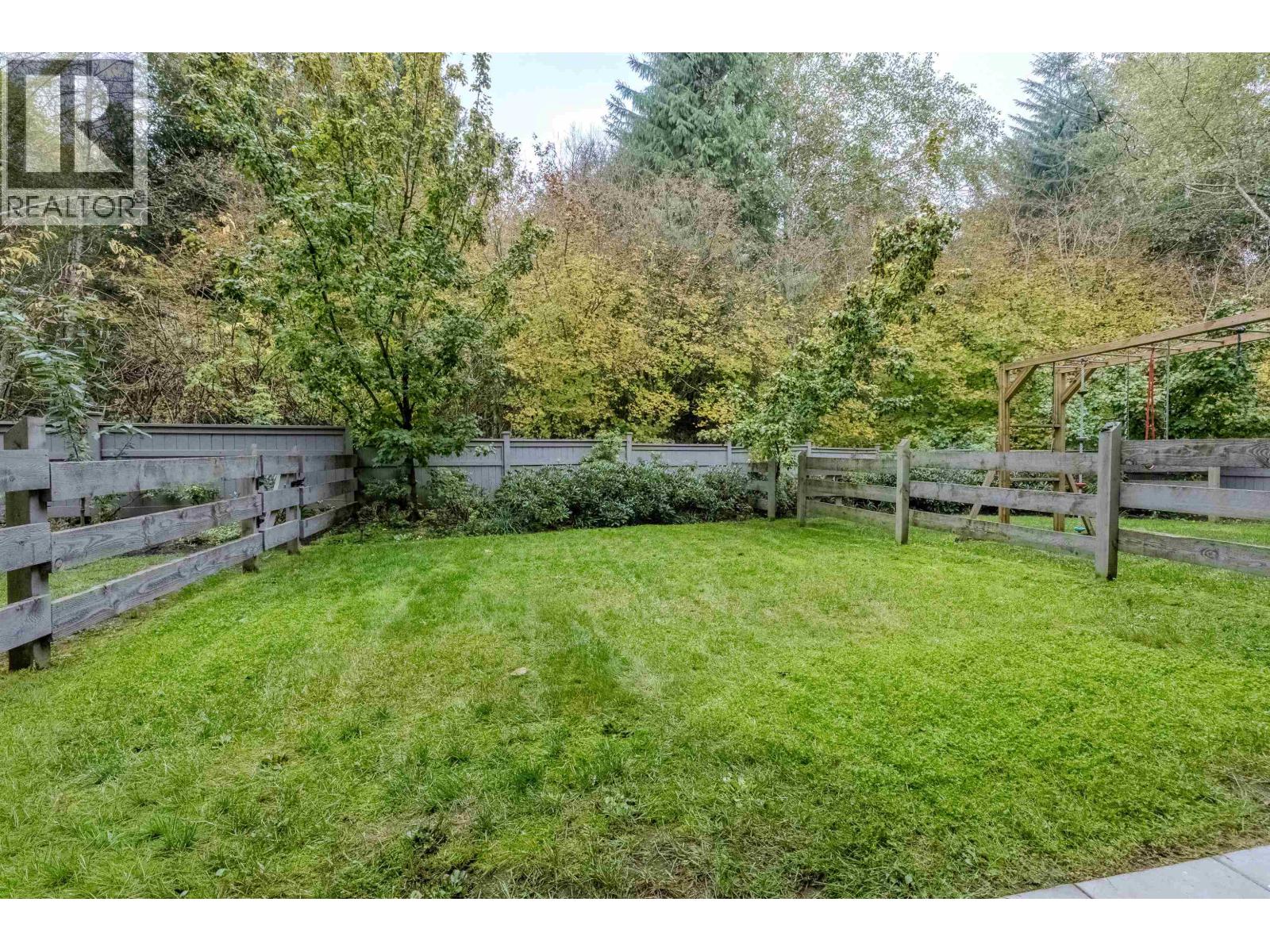 46 39548 LOGGERS LANE, Squamish