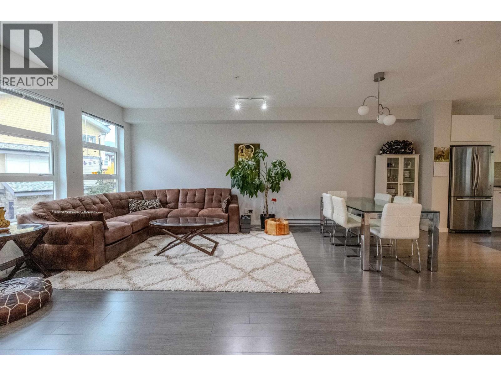 46 39548 LOGGERS LANE, Squamish