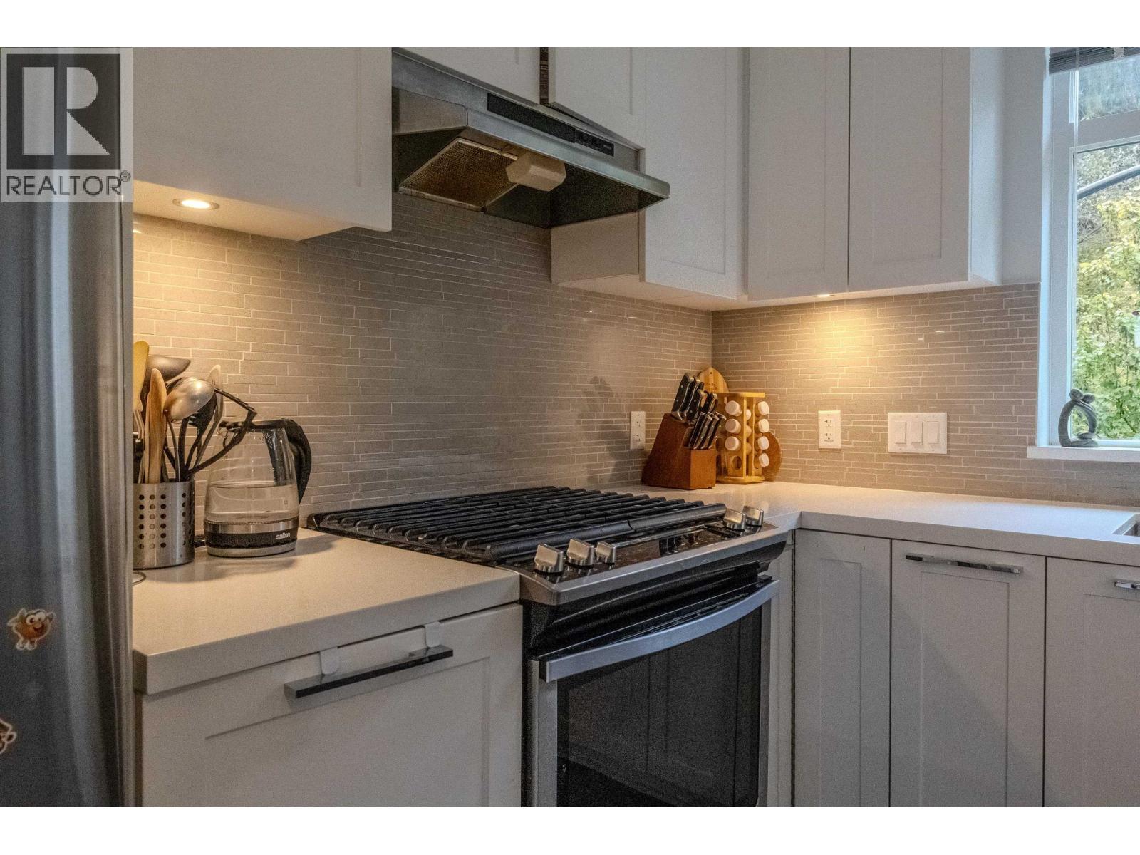 46 39548 LOGGERS LANE, Squamish