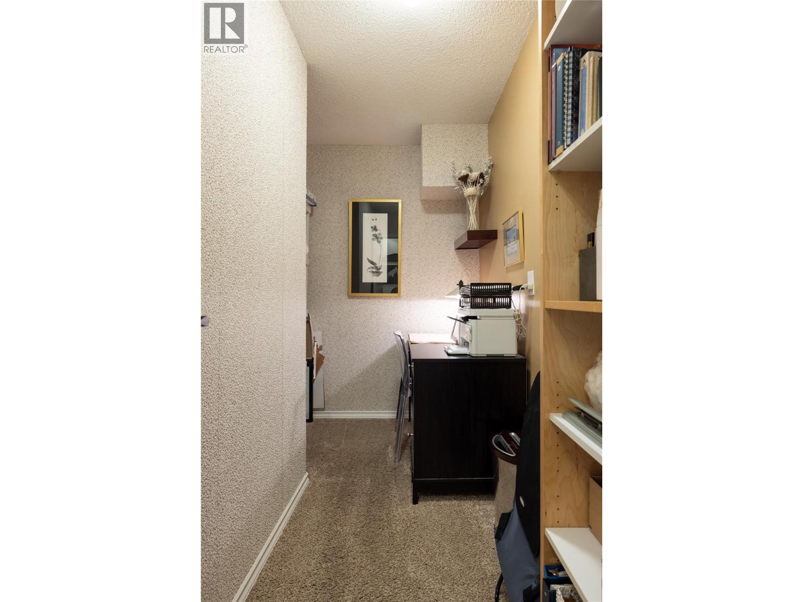 115 1035 Bernard Avenue, Kelowna