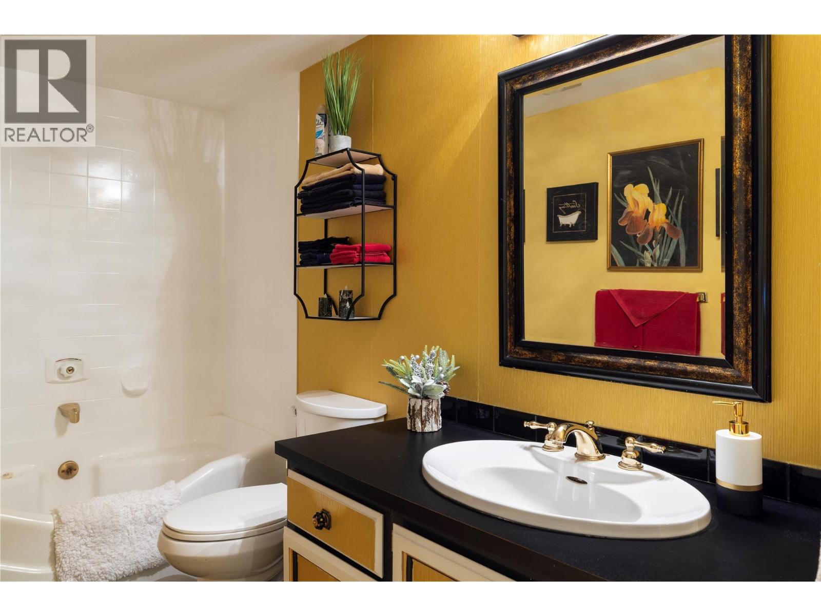 115 1035 Bernard Avenue, Kelowna