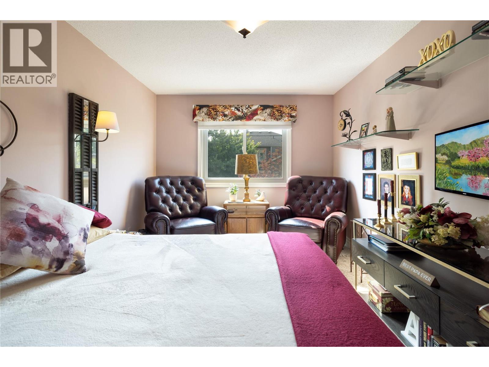 115 1035 Bernard Avenue, Kelowna