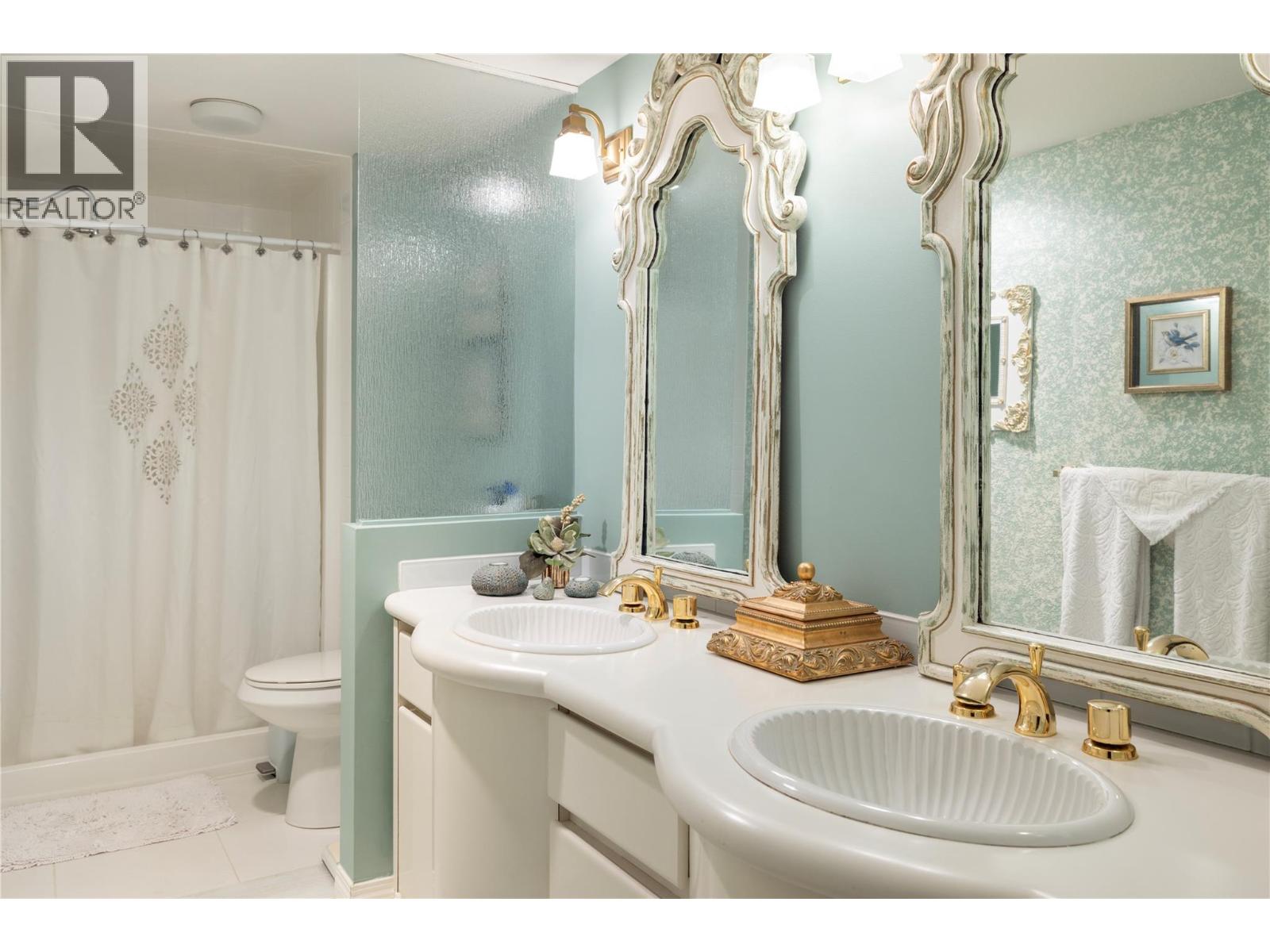 115 1035 Bernard Avenue, Kelowna