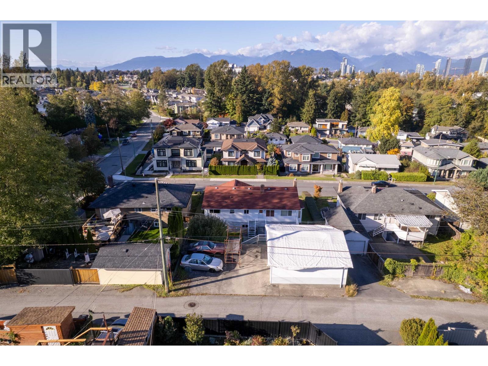 4370 BRIARWOOD CRESCENT, Burnaby