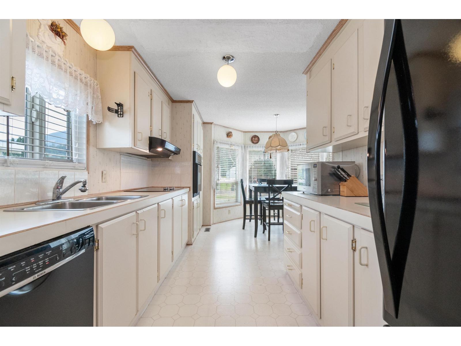 76 6035 VEDDER ROAD, Sardis South, Chilliwack