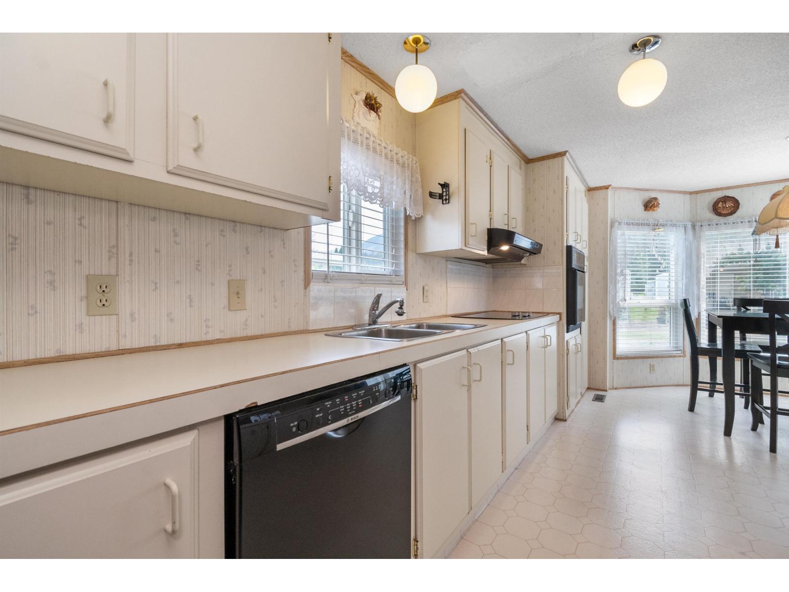 76 6035 VEDDER ROAD, Sardis South, Chilliwack
