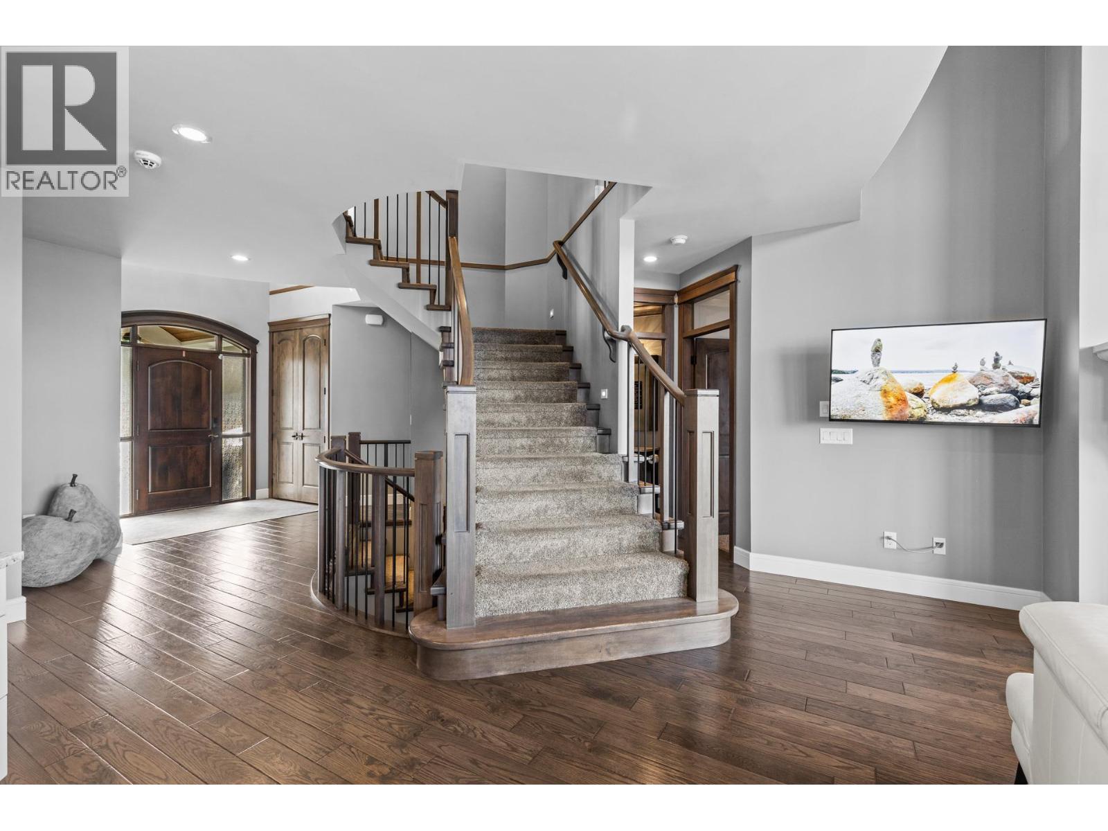  388 Rindle Court, Kelowna