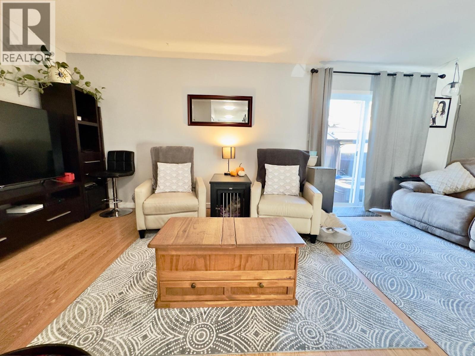 110 3004 South Main Street, Penticton
