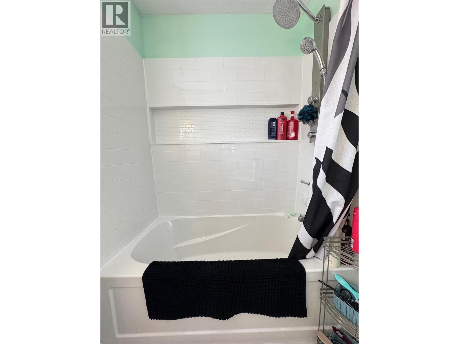 110 3004 South Main Street, Penticton