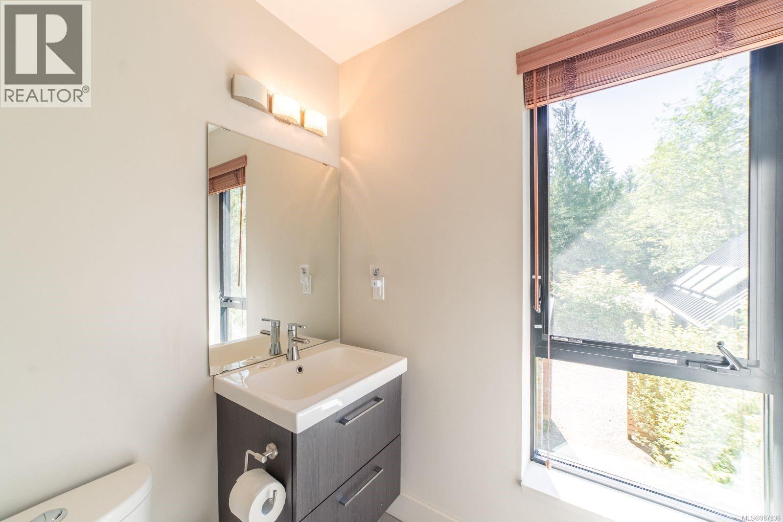 1156 Pacific Rim Hwy, Tofino