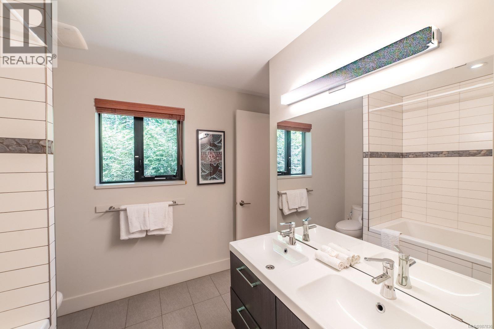 1156 Pacific Rim Hwy, Tofino