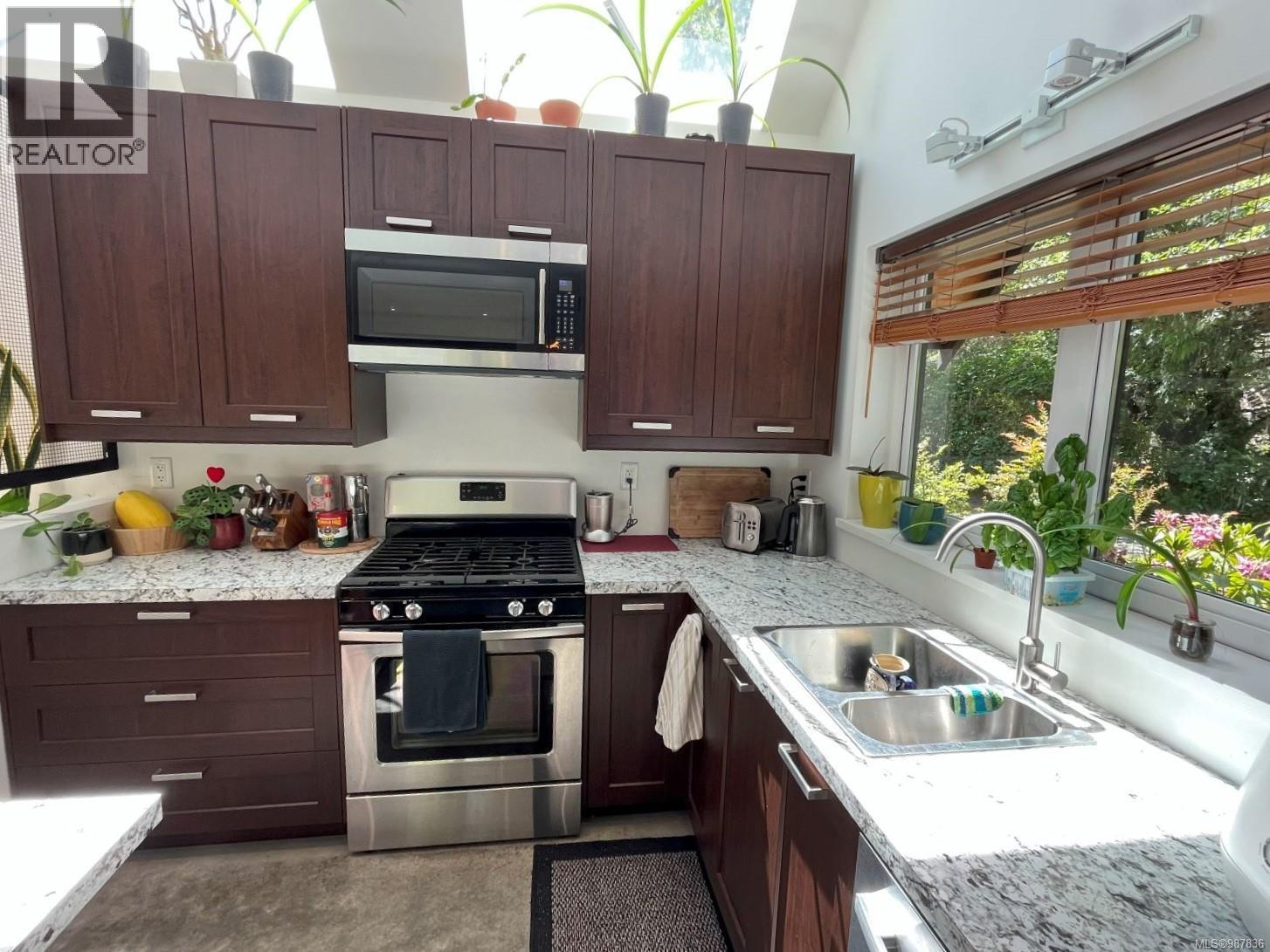 1156 Pacific Rim Hwy, Tofino