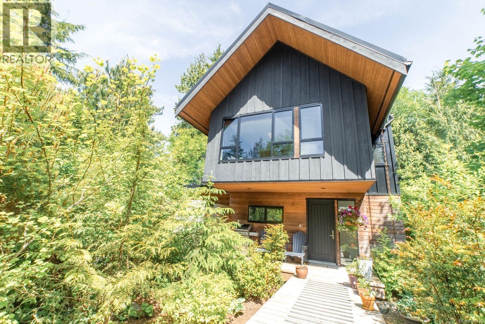 1156 Pacific Rim Hwy, Tofino