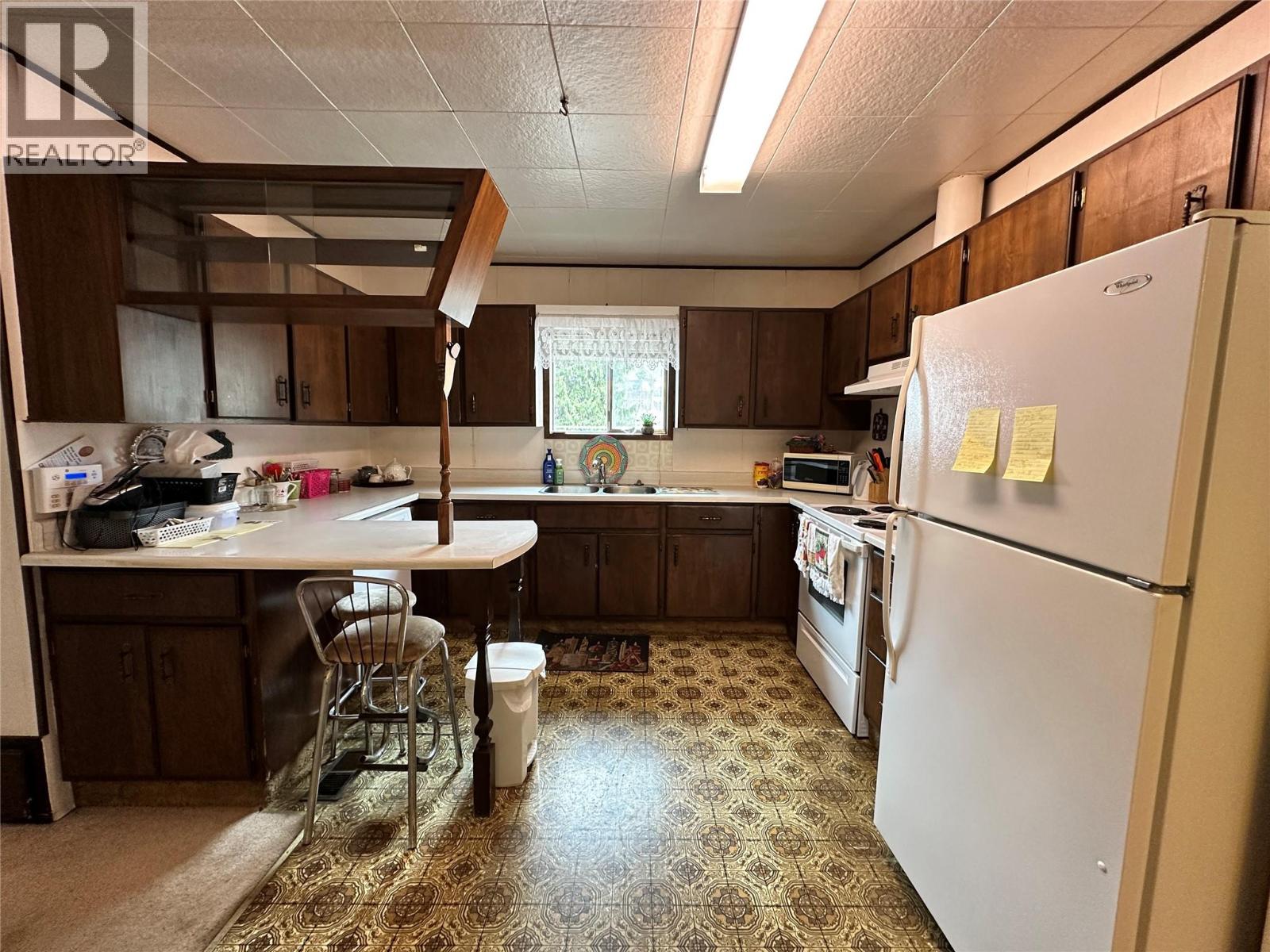 8267 Riverside Drive, Grand Forks