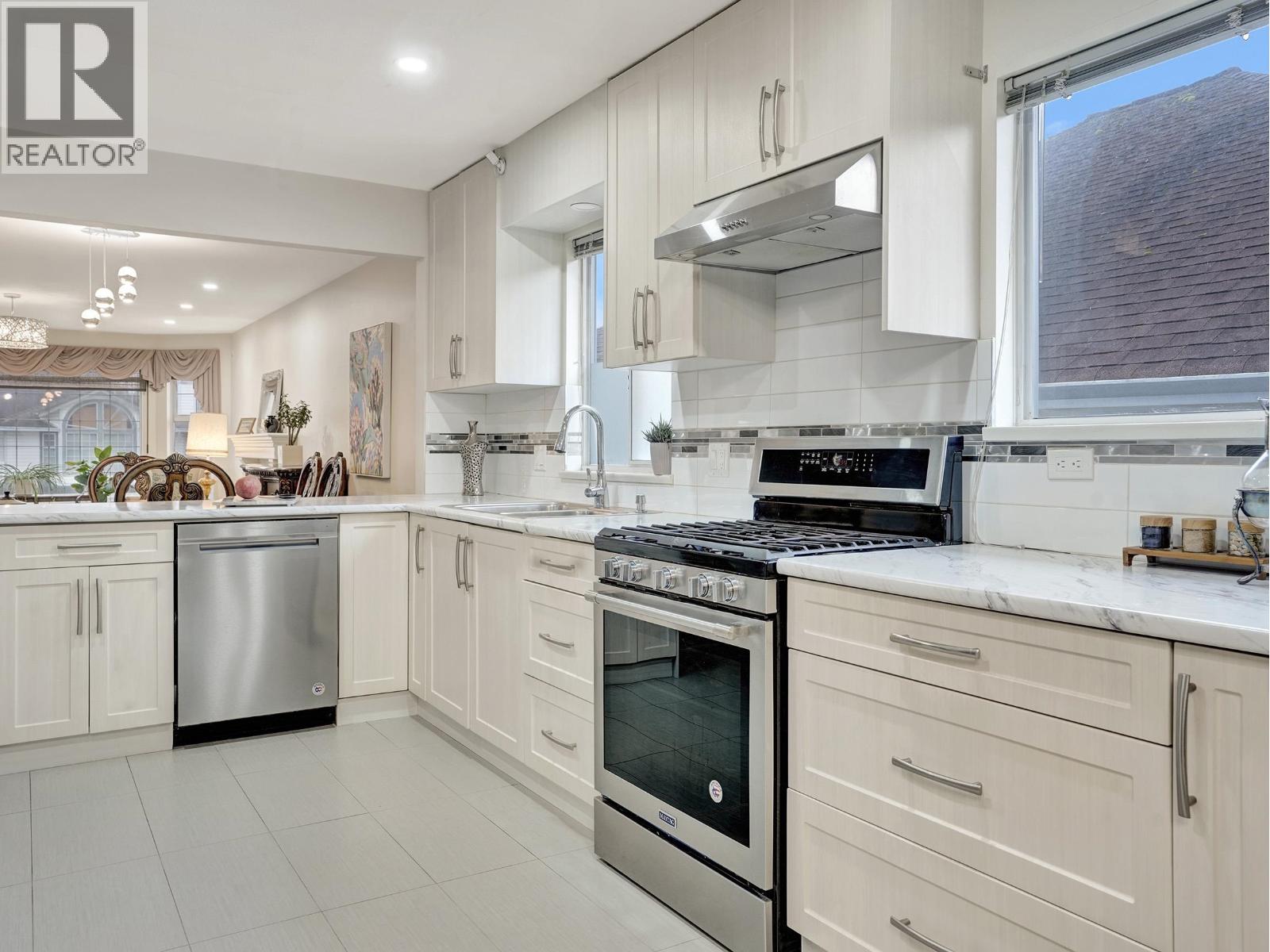 3747 ULSTER STREET, Port Coquitlam