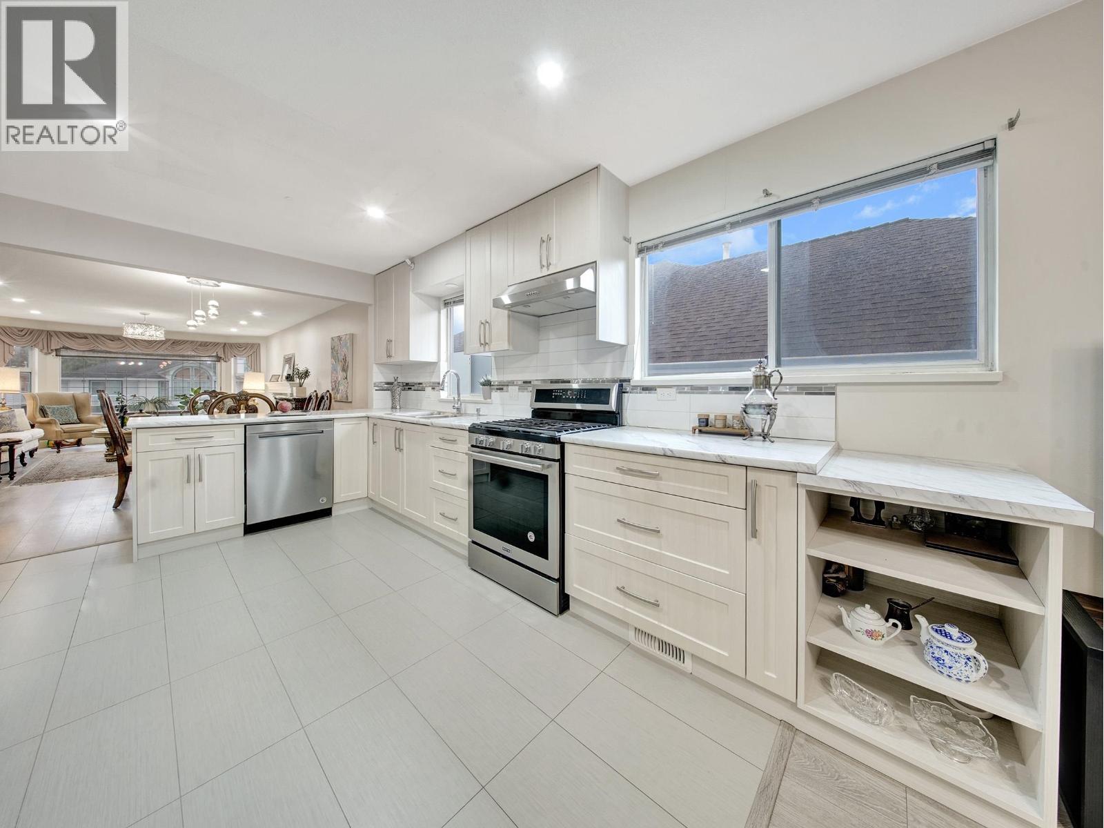 3747 ULSTER STREET, Port Coquitlam