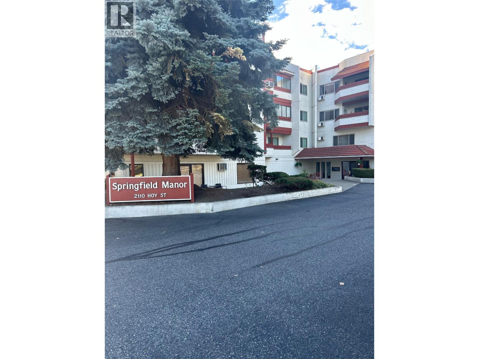 306 2110 Hoy Street, Kelowna