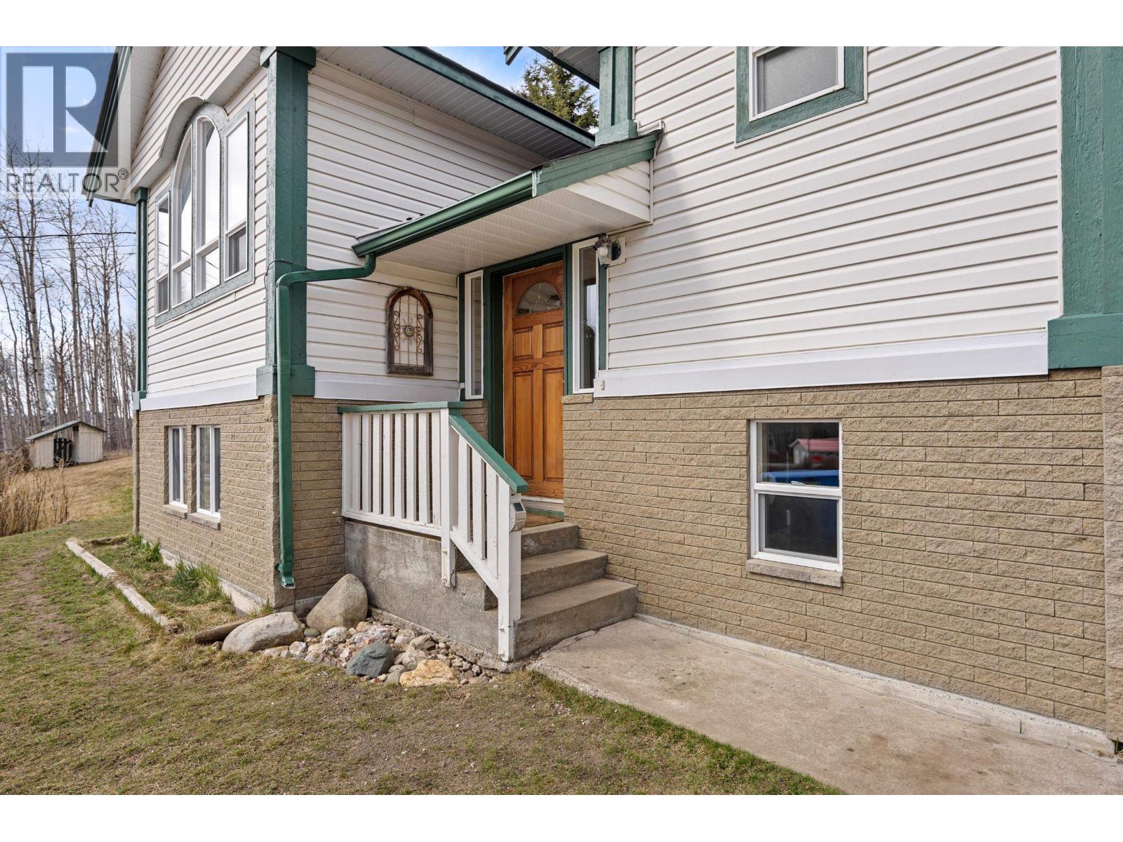 8261 LITTLE FORT 24 HIGHWAY, Lone Butte