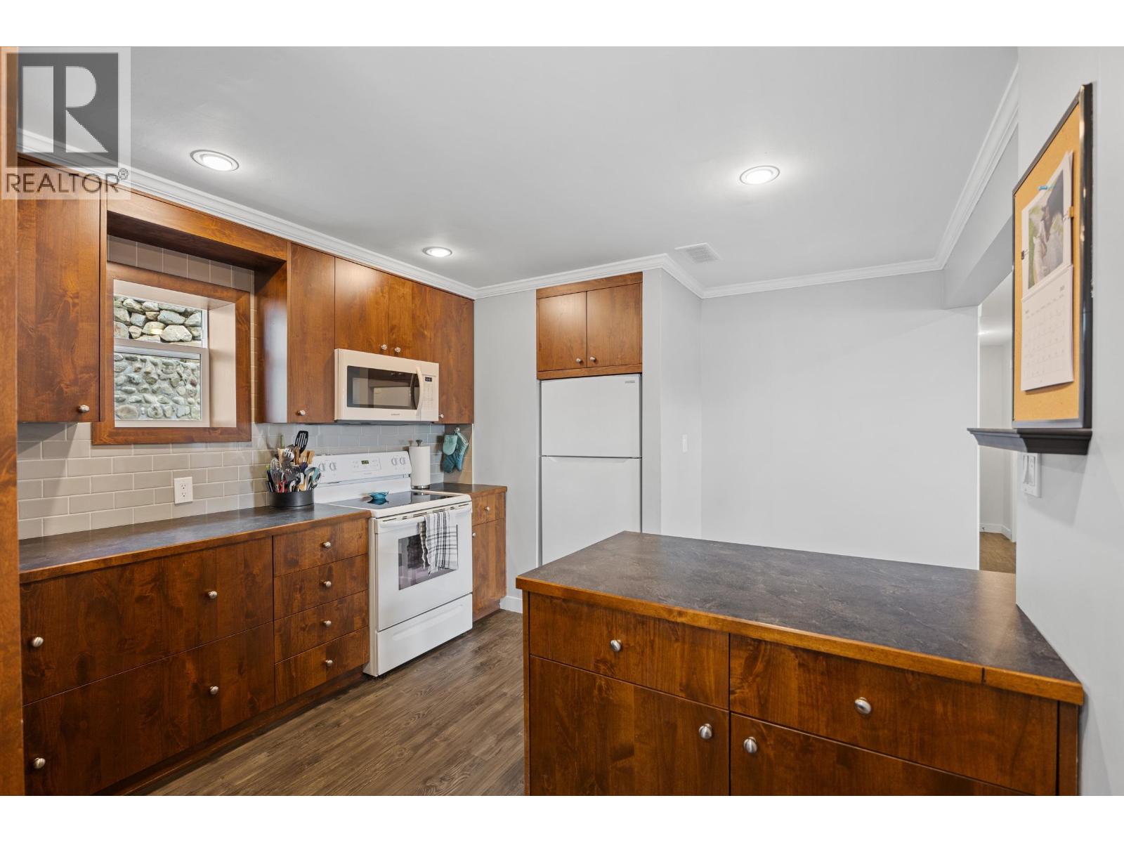 8261 LITTLE FORT 24 HIGHWAY, Lone Butte