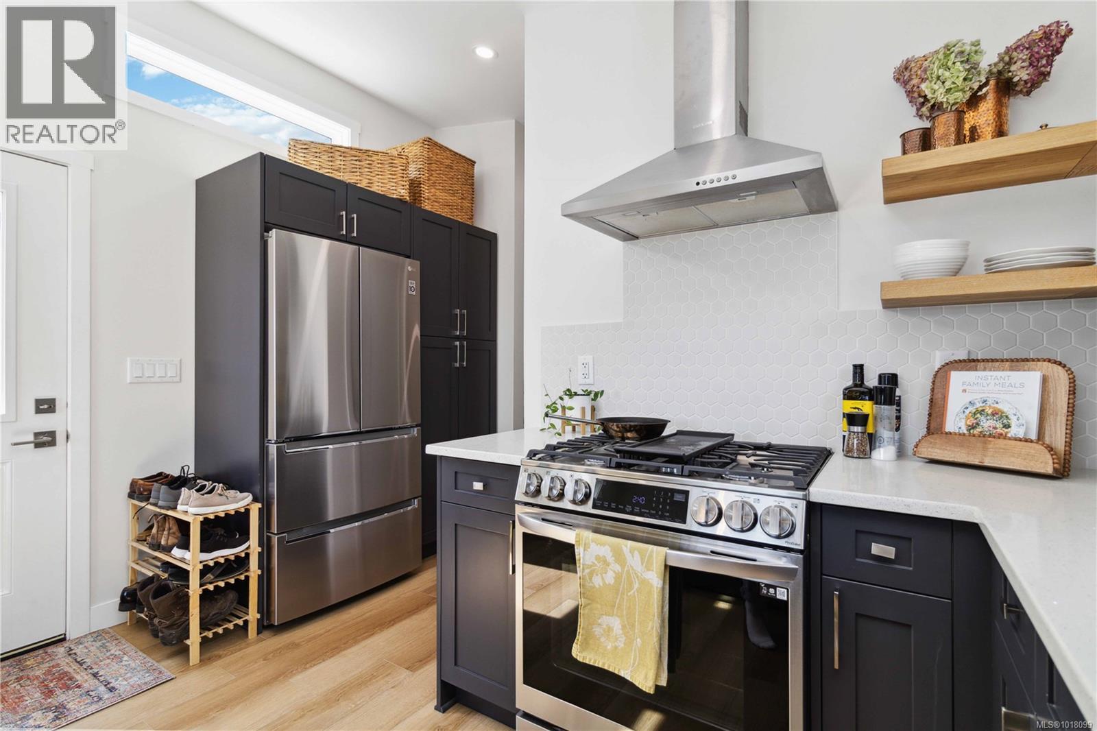 504 747 Old Place Rd, Central Saanich