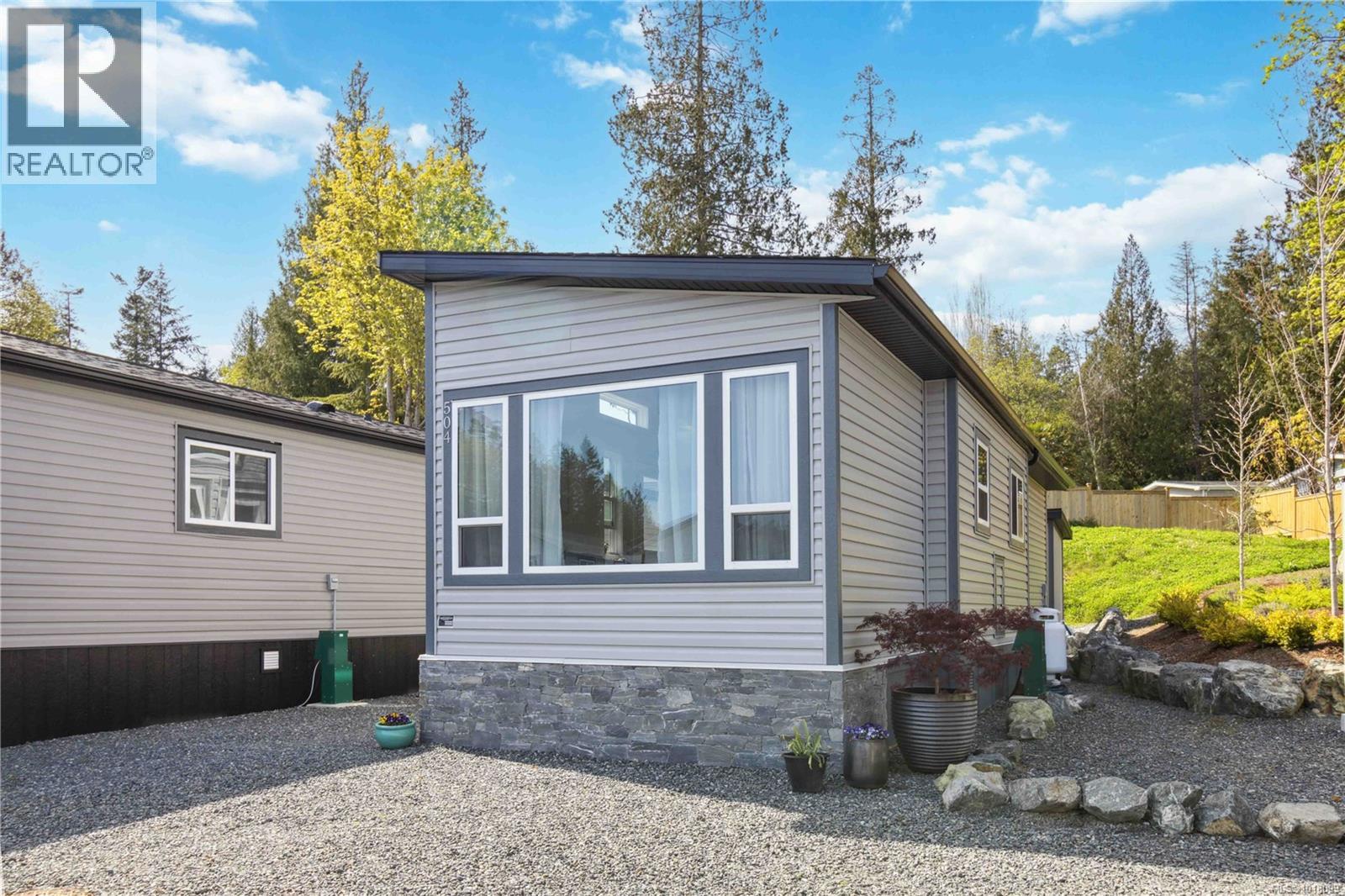 504 747 Old Place Rd, Central Saanich