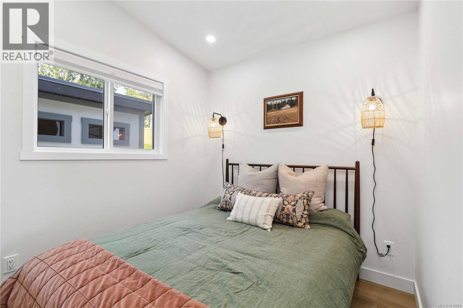 504 747 Old Place Rd, Central Saanich