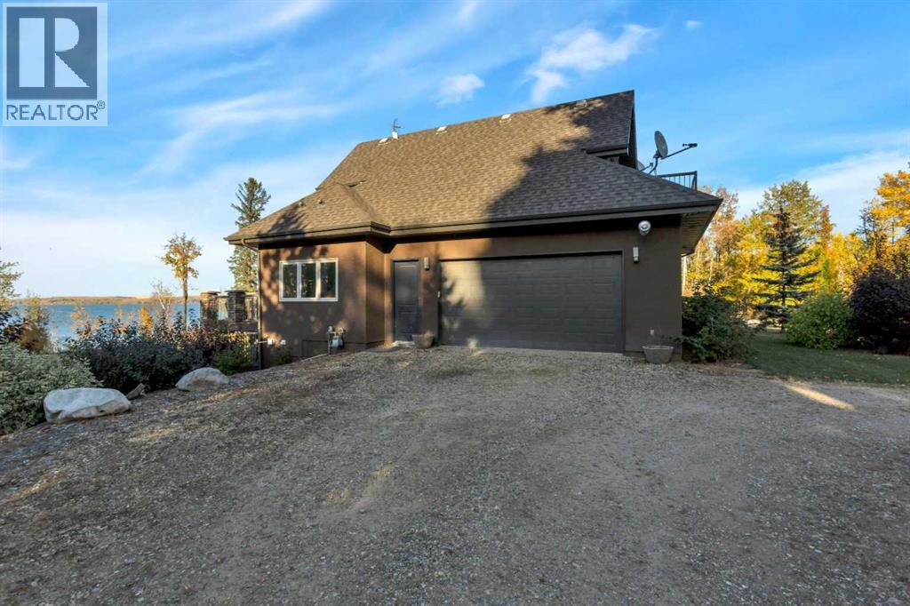 2210 Township Road 392, Rural Lacombe County