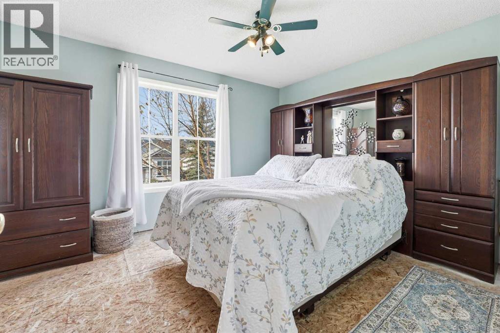 Single Family House for Sale in  Tuscany Valley Lane NW Tuscany Calgary 