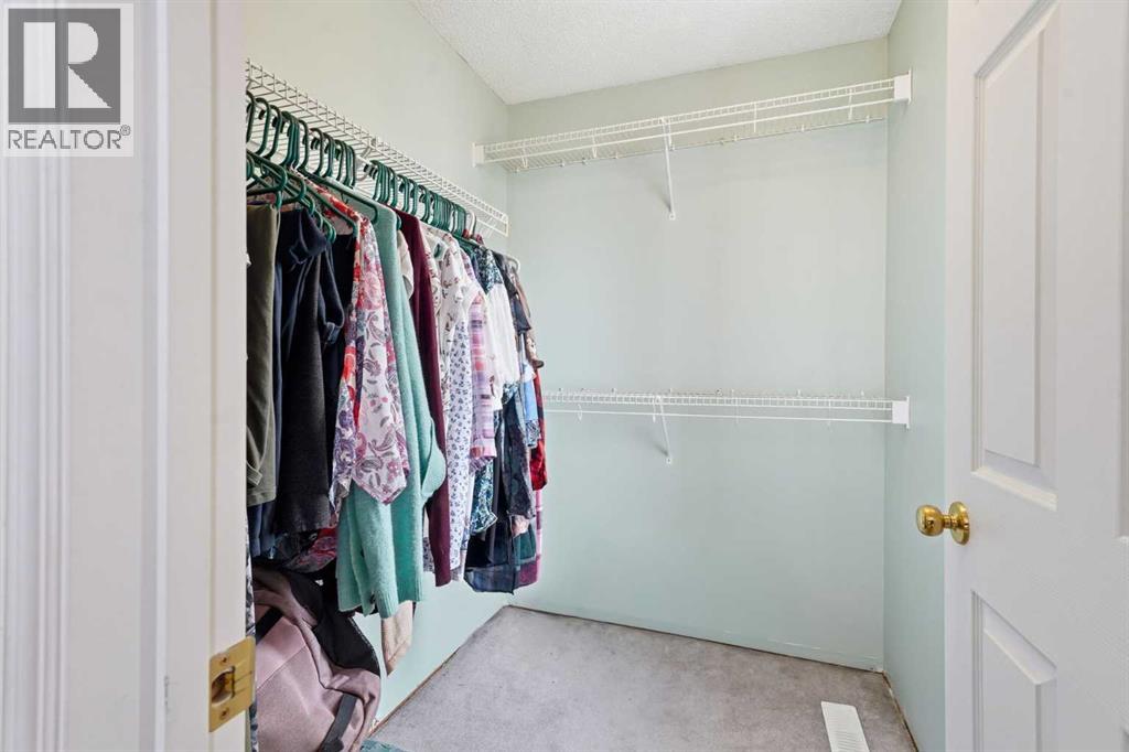 Single Family House for Sale in  Tuscany Valley Lane NW Tuscany Calgary 