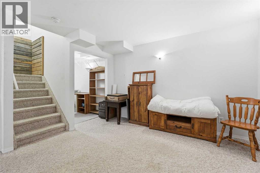 Single Family House for Sale in  Tuscany Valley Lane NW Tuscany Calgary 