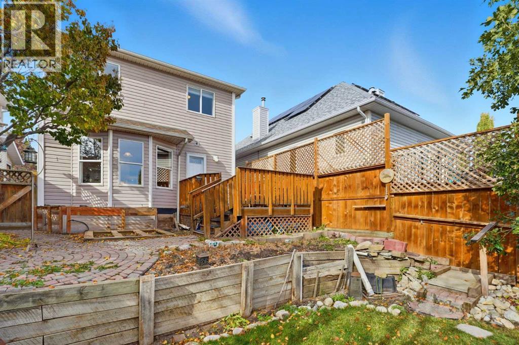 Single Family House for Sale in  Tuscany Valley Lane NW Tuscany Calgary 
