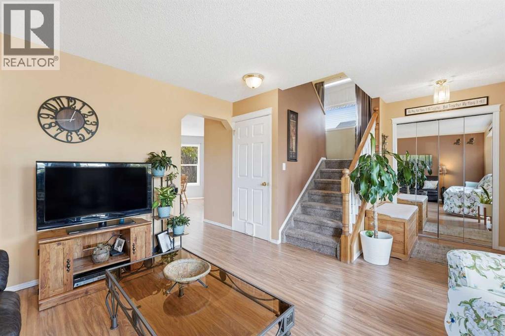 Single Family House for Sale in  Tuscany Valley Lane NW Tuscany Calgary 