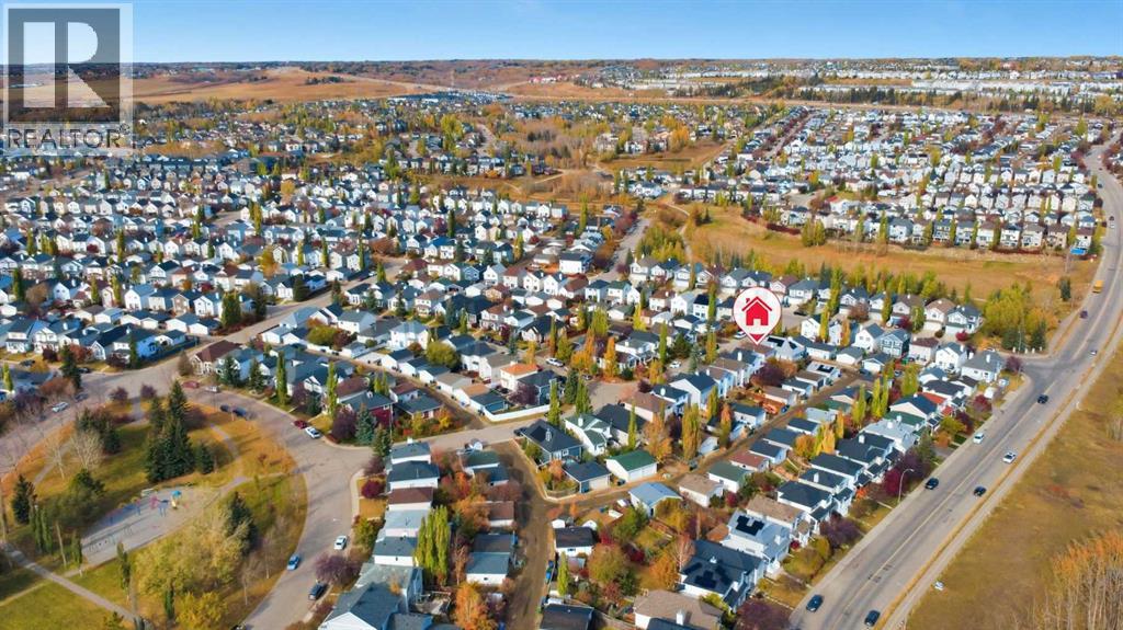 Single Family House for Sale in  Tuscany Valley Lane NW Tuscany Calgary 